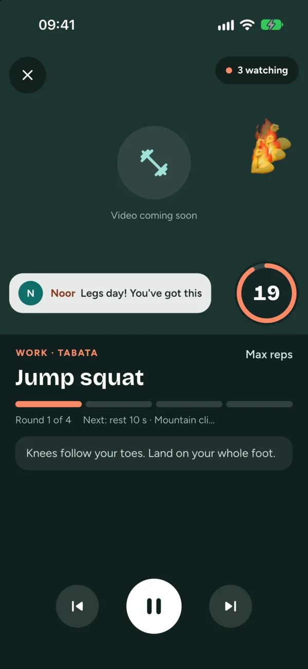 A live workout: jump squats in a tabata block, three buddies watching and Noor sending a cheer